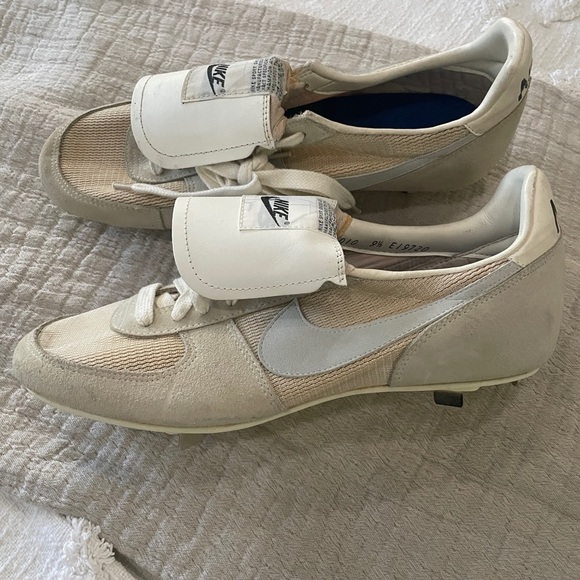 Vintage Nike Baseball Cleats - Picture 7 of 7